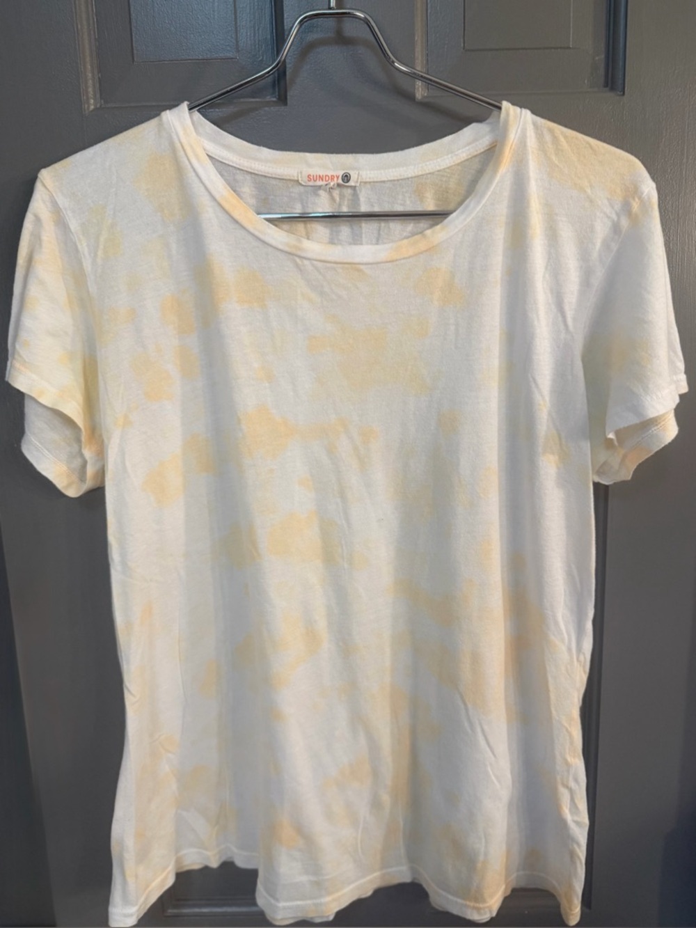 Sundry White Tee with Pale Yellow Tie-Dye (Size 4-Large)